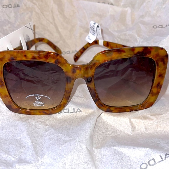 Aldo Oversized Sunglasses - Picture 1 of 6